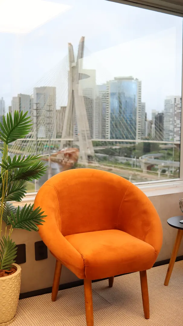 Estúdio Our Produtora com vista panorâmica de São Paulo